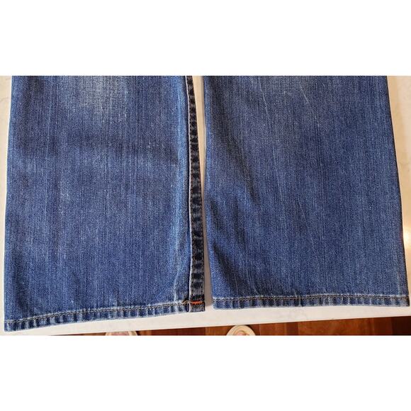 True Religion Men's Size 38 Flap Straight Jeans Medium Wash Blue - Picture 8 of 14